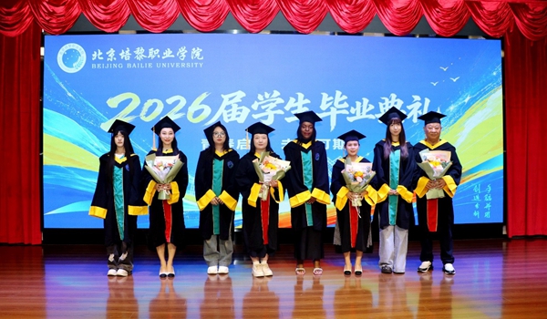 6a3352cfbb840.jpg 图片6.jpg